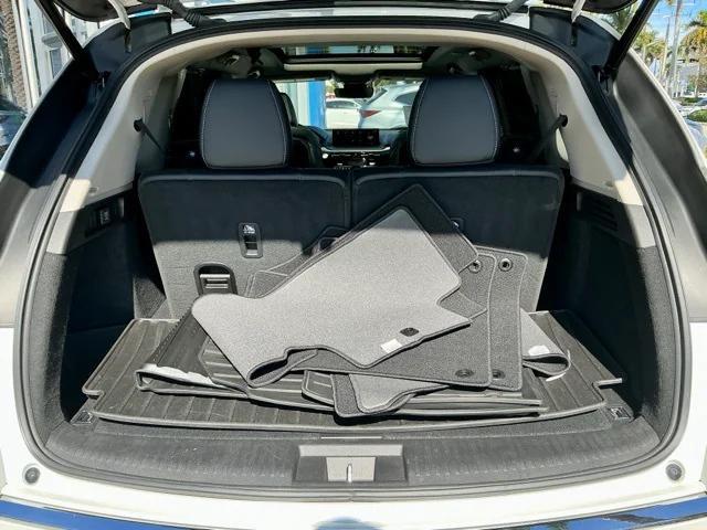 used 2023 Acura MDX car, priced at $38,186