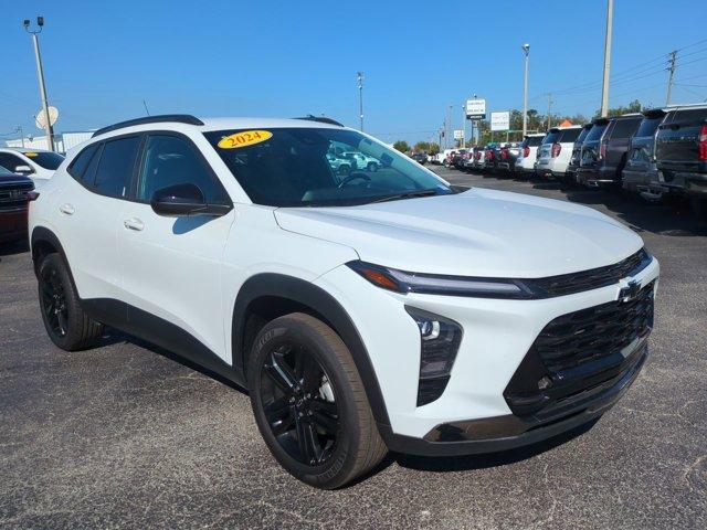 used 2024 Chevrolet Trax car, priced at $19,784