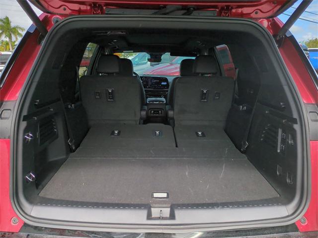 used 2024 Chevrolet Traverse car, priced at $46,999