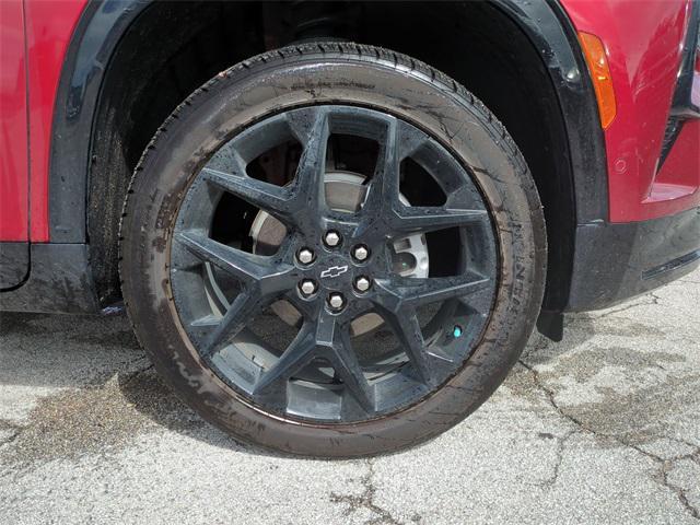 used 2024 Chevrolet Traverse car, priced at $46,999