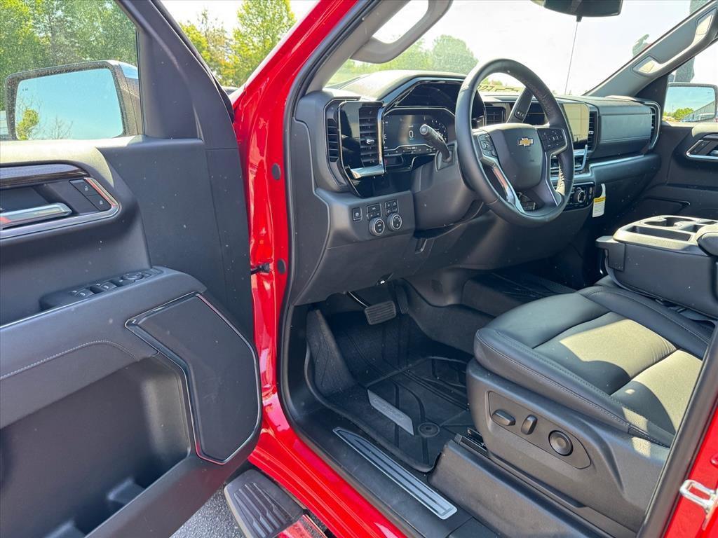 new 2025 Chevrolet Silverado 1500 car, priced at $52,549
