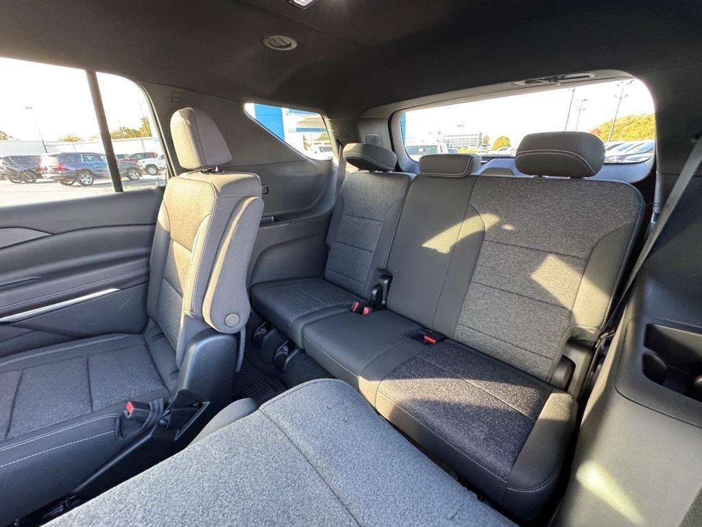 new 2026 Chevrolet Traverse car, priced at $38,120