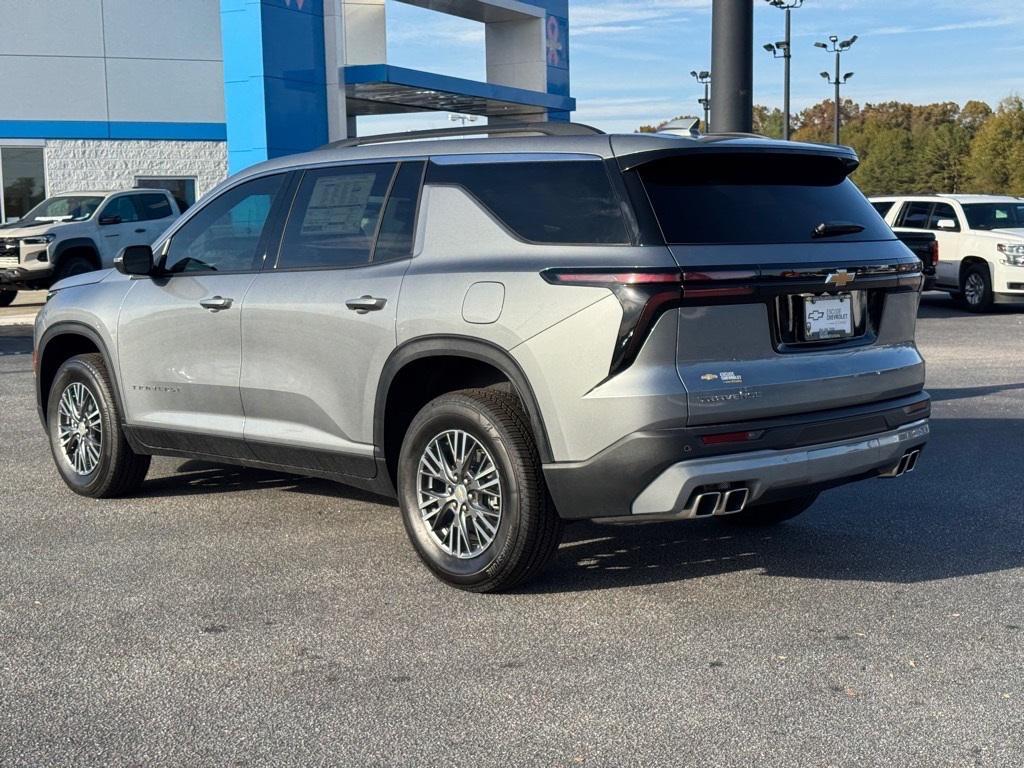new 2026 Chevrolet Traverse car, priced at $38,120