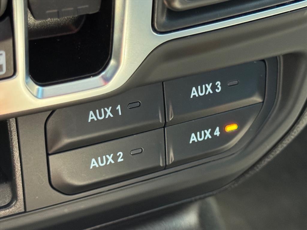 used 2024 Jeep Gladiator car, priced at $36,101