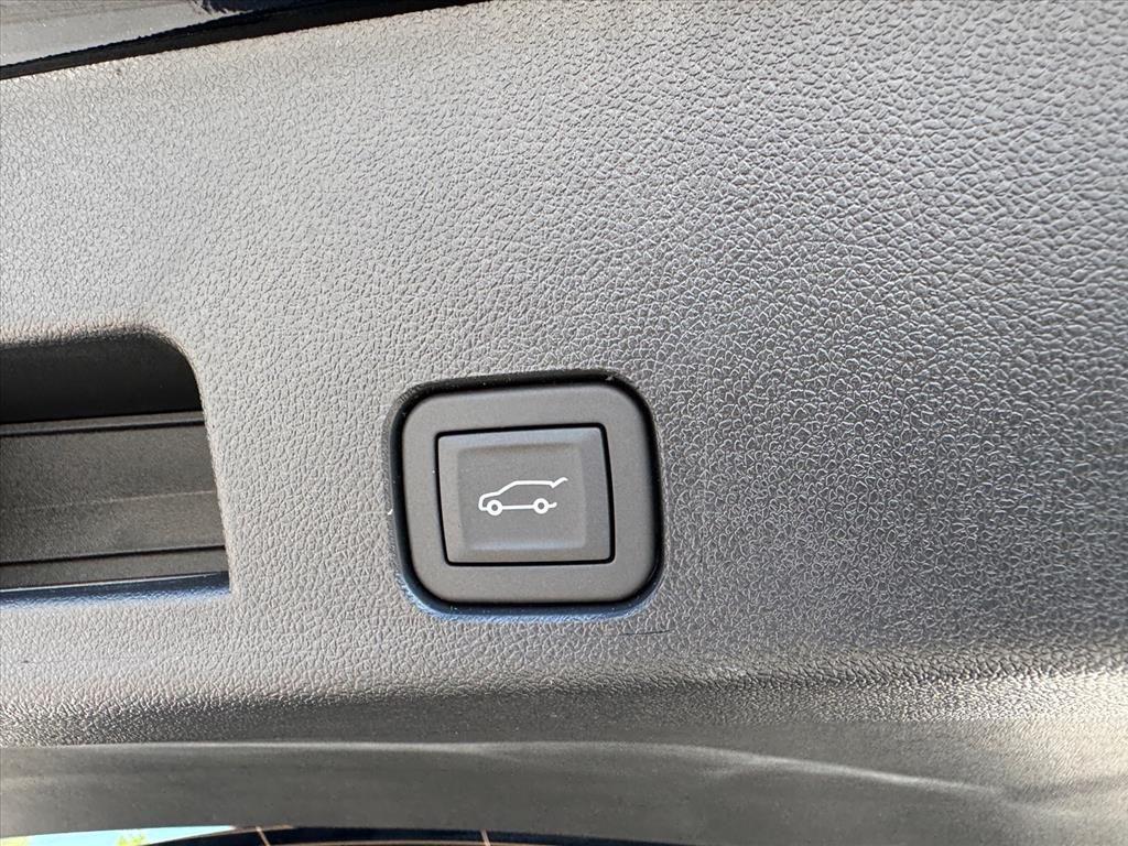 new 2026 Chevrolet Traverse car, priced at $53,894