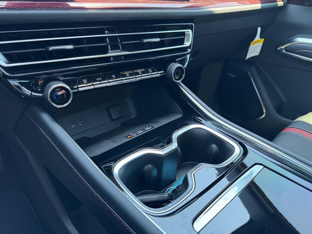 new 2026 Chevrolet Traverse car, priced at $53,894