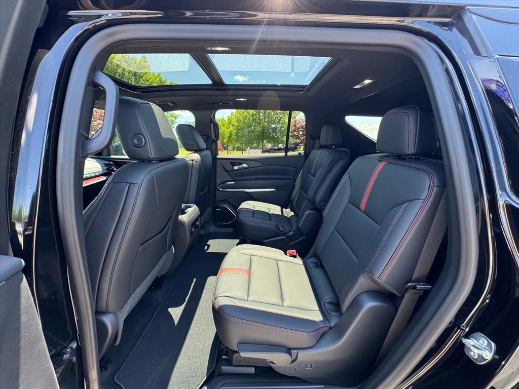 new 2026 Chevrolet Traverse car, priced at $53,894