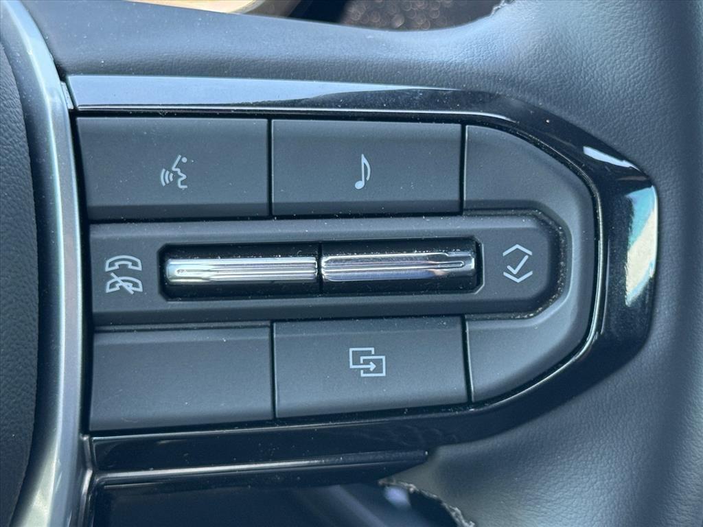 used 2024 Chevrolet Colorado car, priced at $32,516