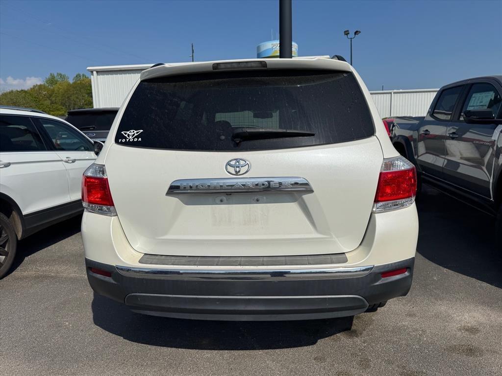 used 2013 Toyota Highlander car, priced at $12,697