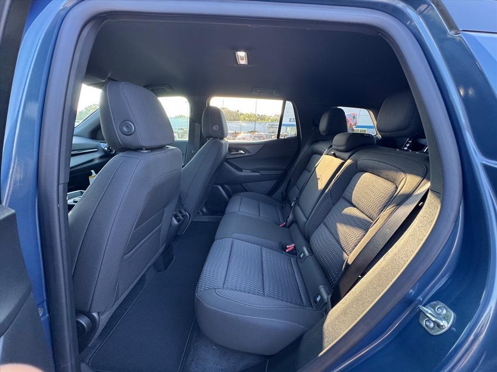 new 2026 Chevrolet Equinox car, priced at $29,529