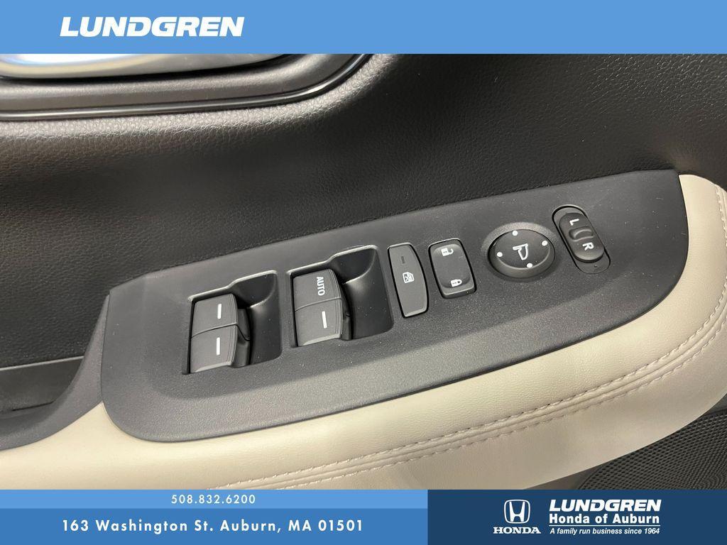 new 2026 Honda HR-V car, priced at $29,095