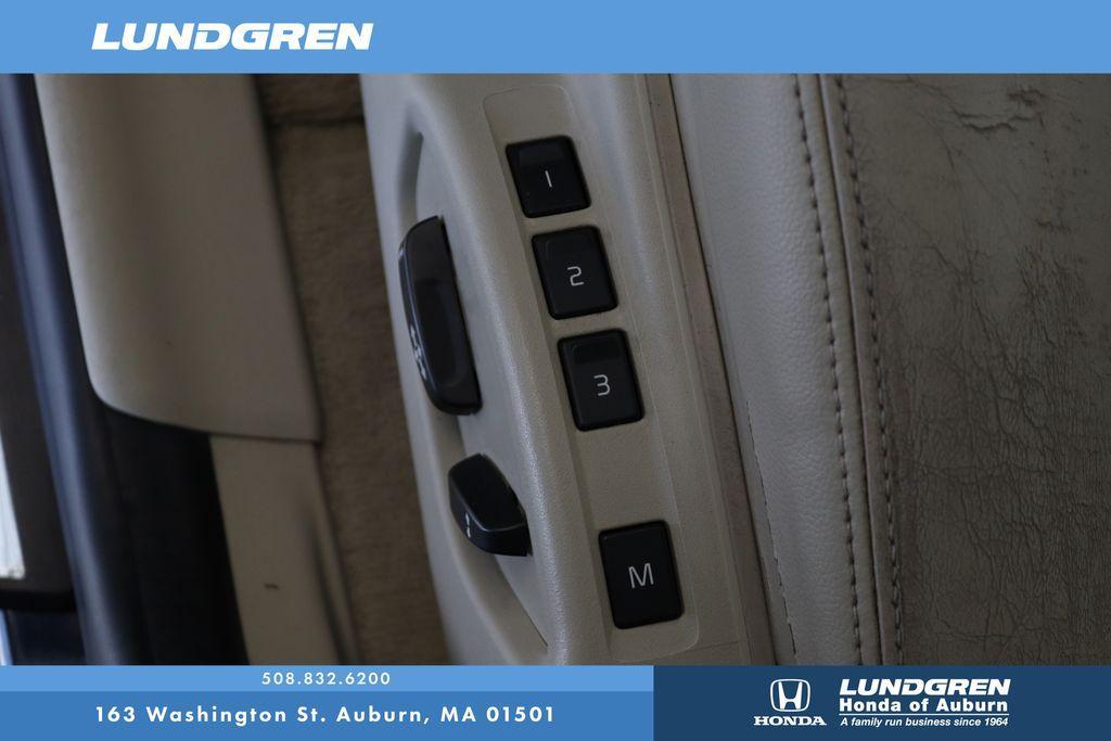 used 2015 Volvo XC60 car, priced at $10,741