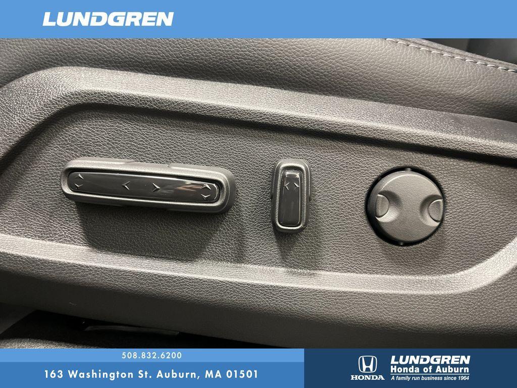 new 2026 Honda Pilot car, priced at $52,590