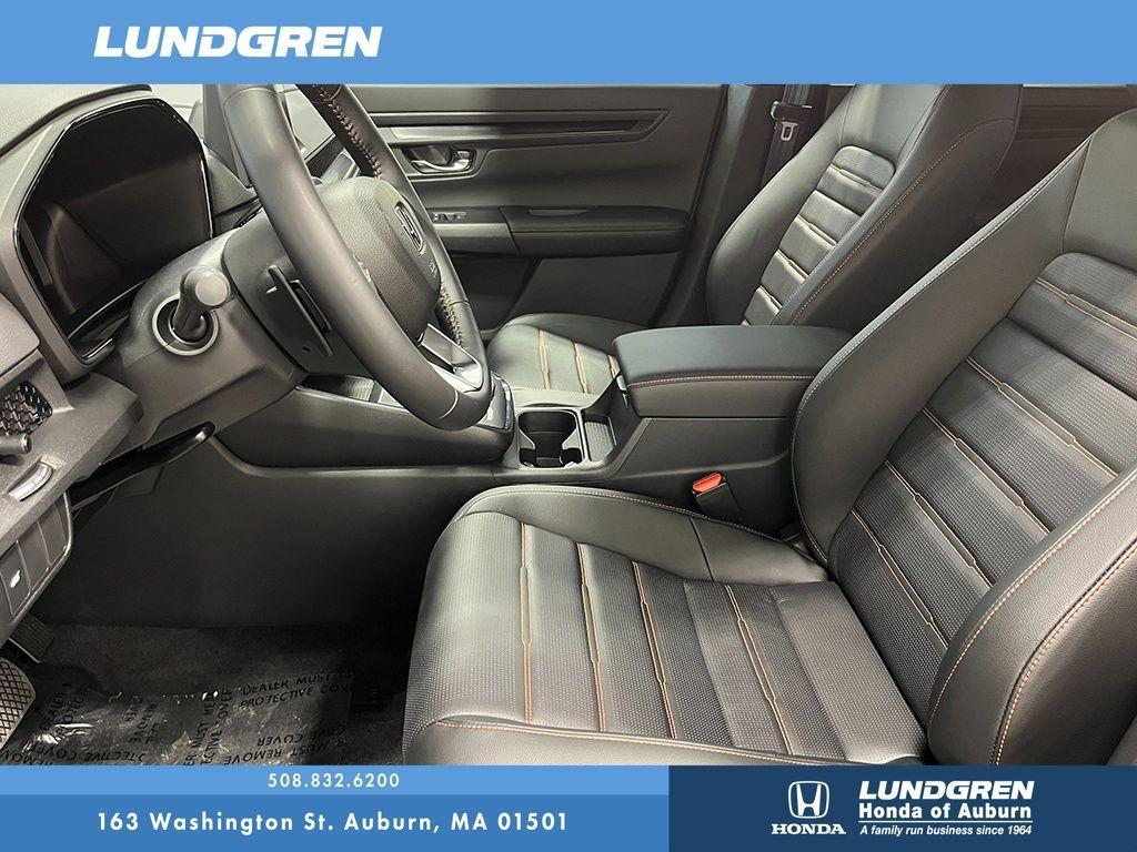 new 2026 Honda CR-V Hybrid car, priced at $41,675