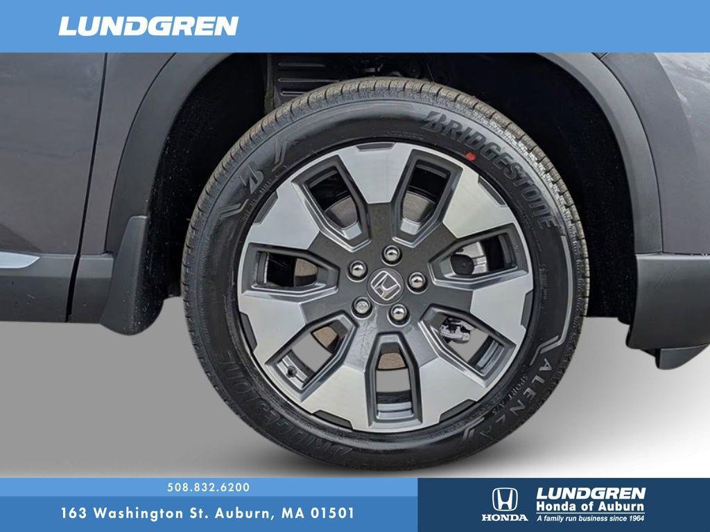 new 2026 Honda Pilot car, priced at $54,990