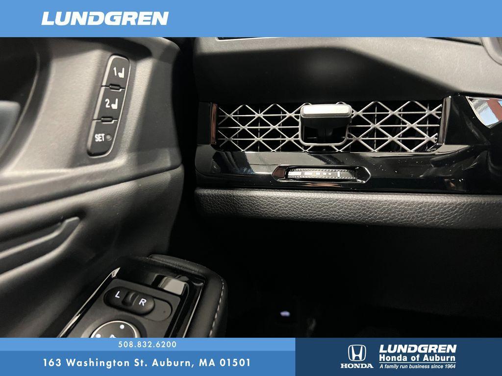 new 2025 Honda Accord Hybrid car, priced at $40,949