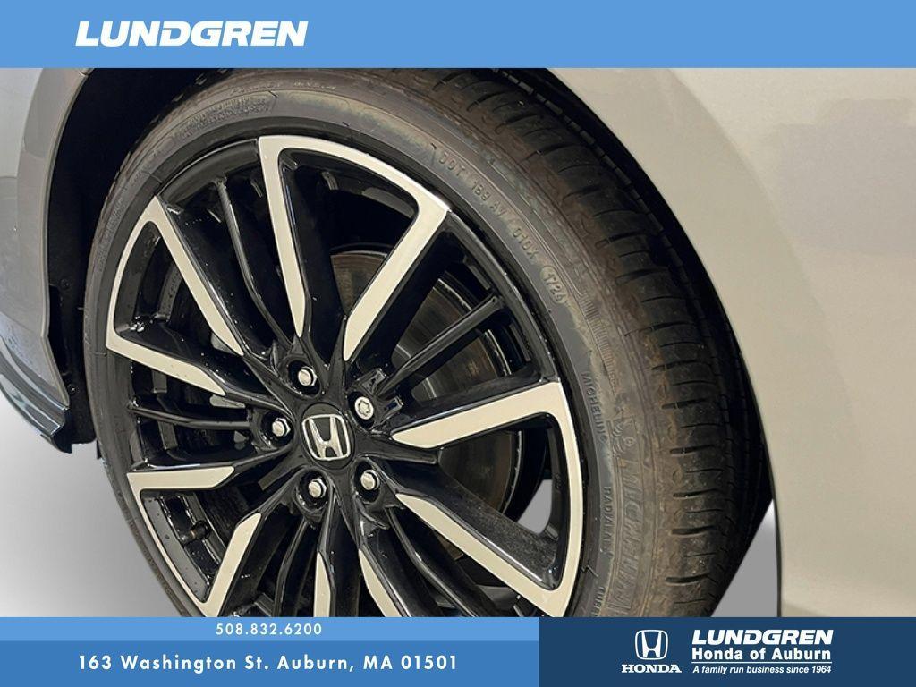 new 2025 Honda Accord Hybrid car, priced at $40,450