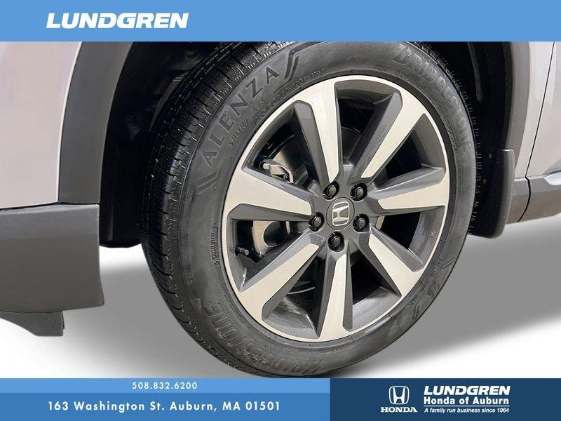 new 2025 Honda Pilot car, priced at $51,050