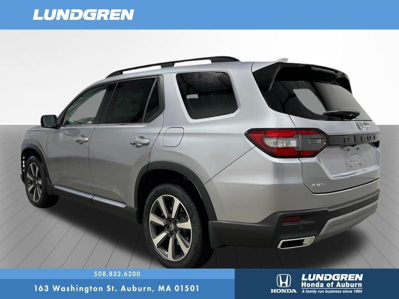 new 2025 Honda Pilot car, priced at $51,050