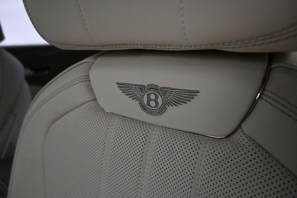 new 2026 Bentley Flying Spur car, priced at $286,118