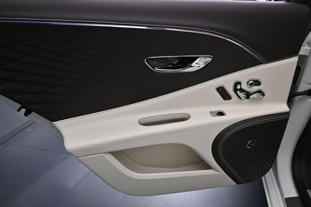 new 2026 Bentley Flying Spur car, priced at $346,333