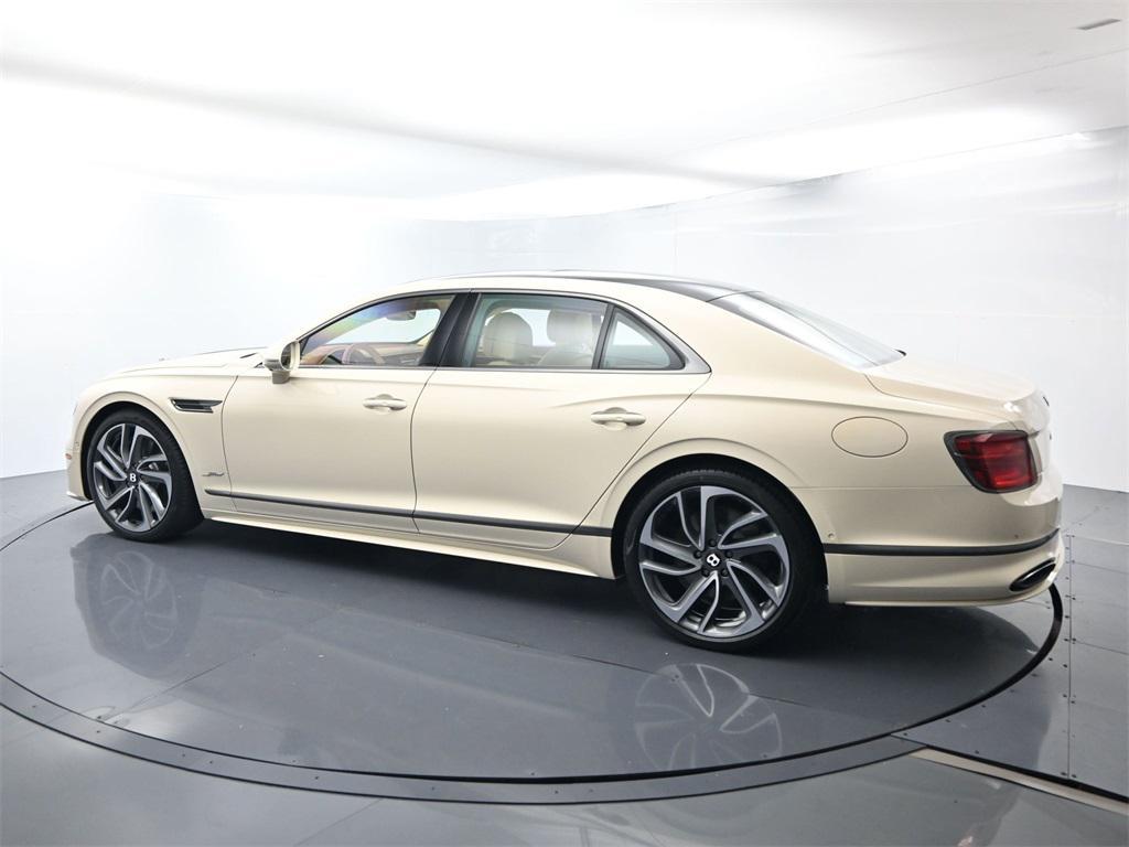 new 2026 Bentley Flying Spur car, priced at $373,510
