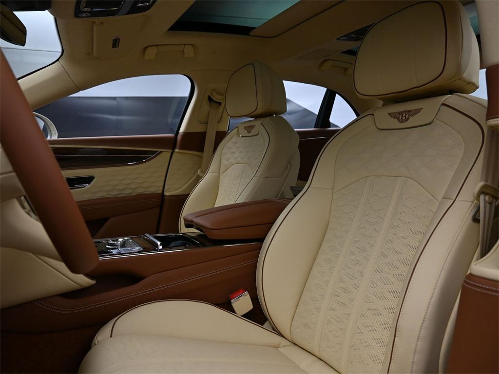 new 2026 Bentley Flying Spur car, priced at $373,510
