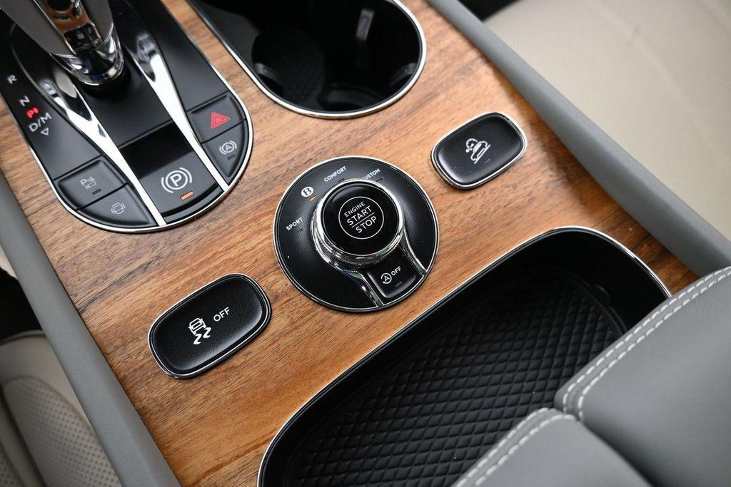 new 2026 Bentley Bentayga car, priced at $299,713