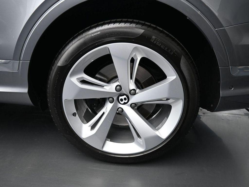 used 2024 Bentley Bentayga EWB car, priced at $208,900