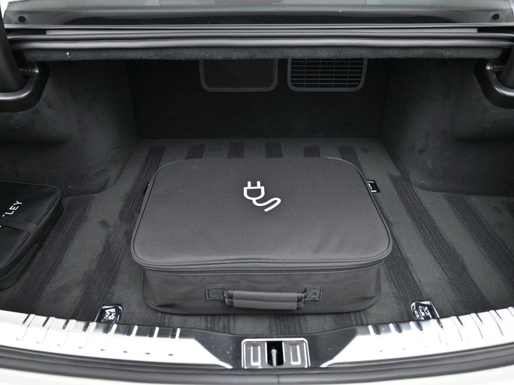 new 2026 Bentley Flying Spur car, priced at $304,880