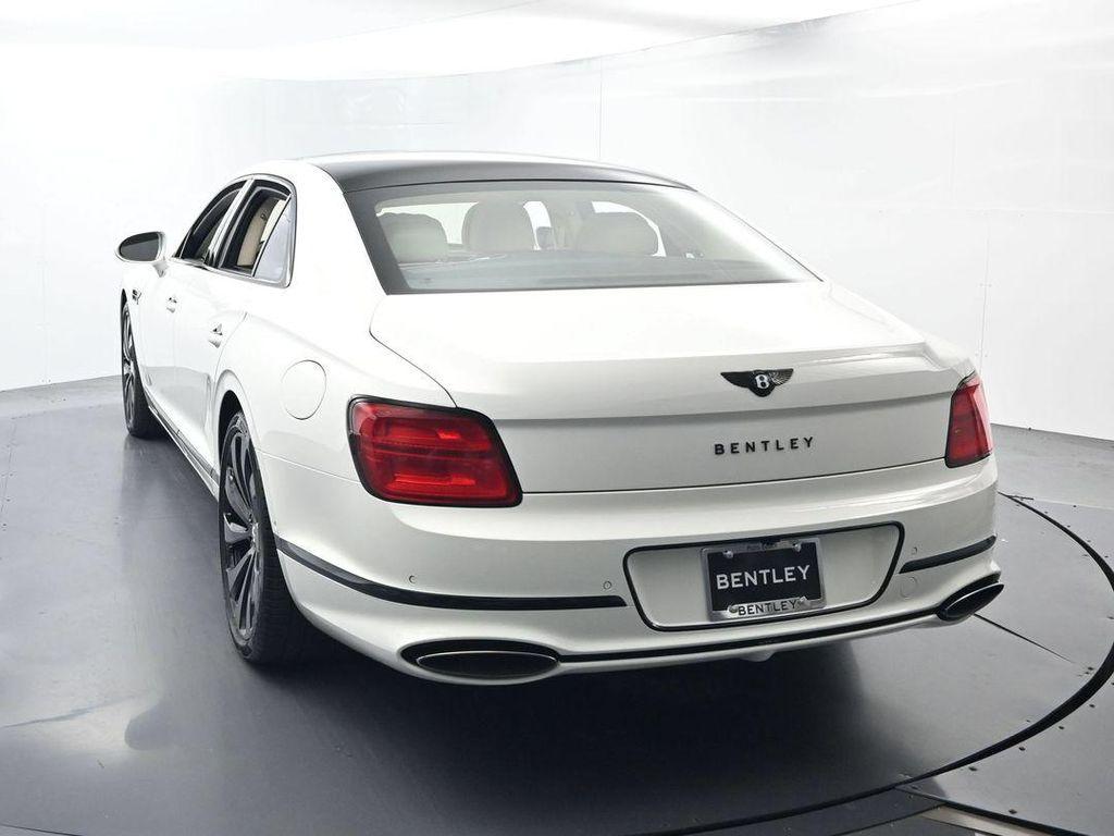 new 2026 Bentley Flying Spur car, priced at $301,523