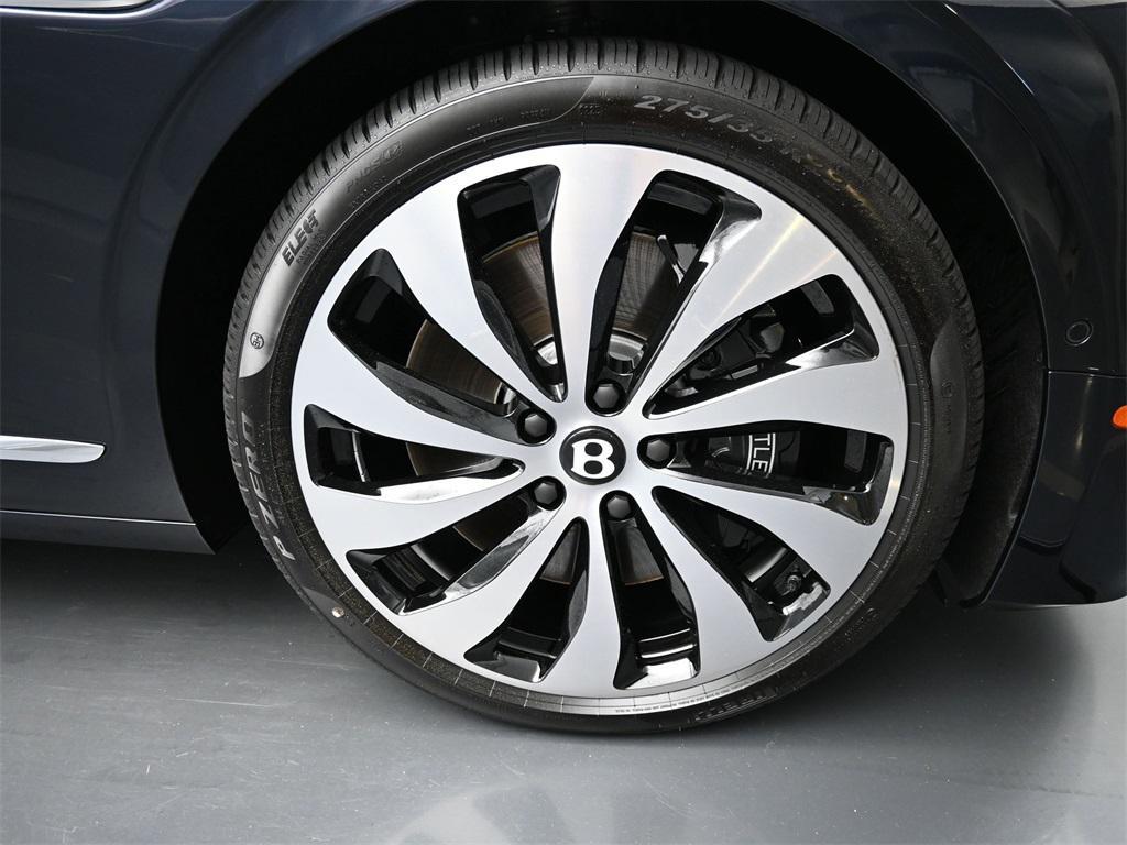 new 2026 Bentley Flying Spur car, priced at $291,150