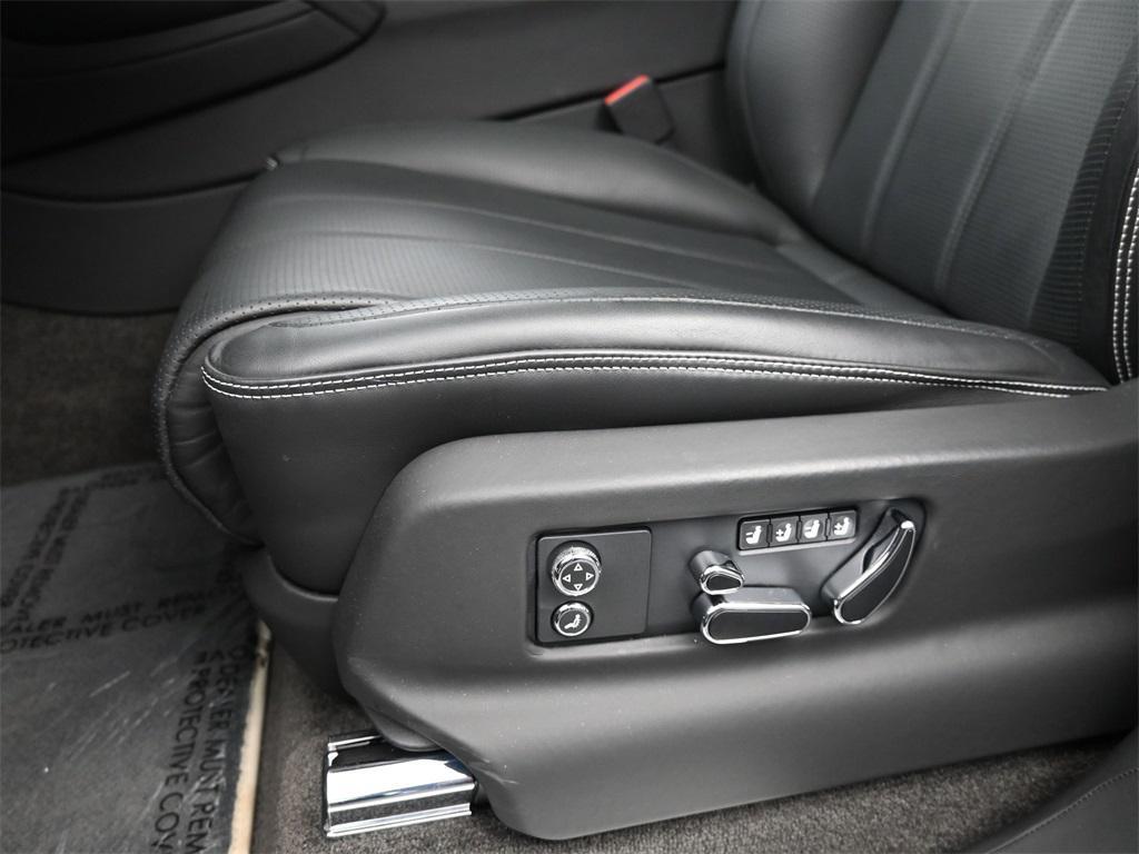 used 2024 Bentley Bentayga EWB car, priced at $219,900