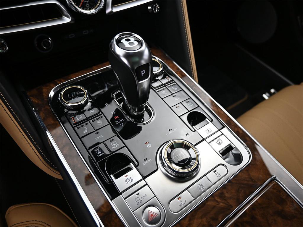 new 2026 Bentley Flying Spur car, priced at $293,405