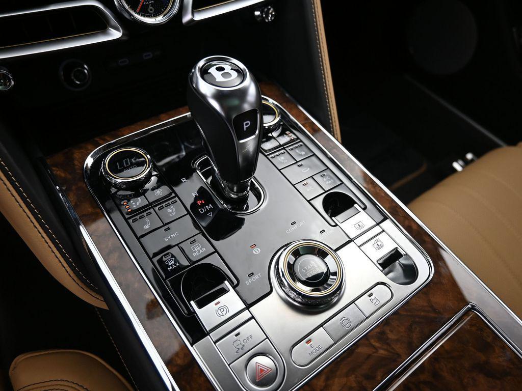 new 2026 Bentley Flying Spur car, priced at $293,405