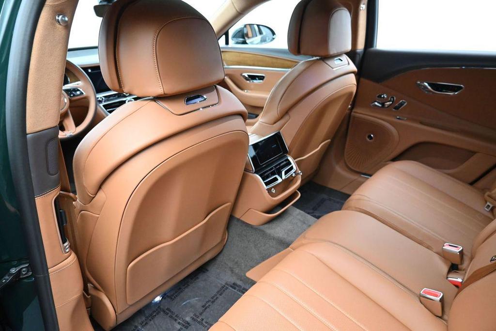 new 2026 Bentley Flying Spur car, priced at $304,308