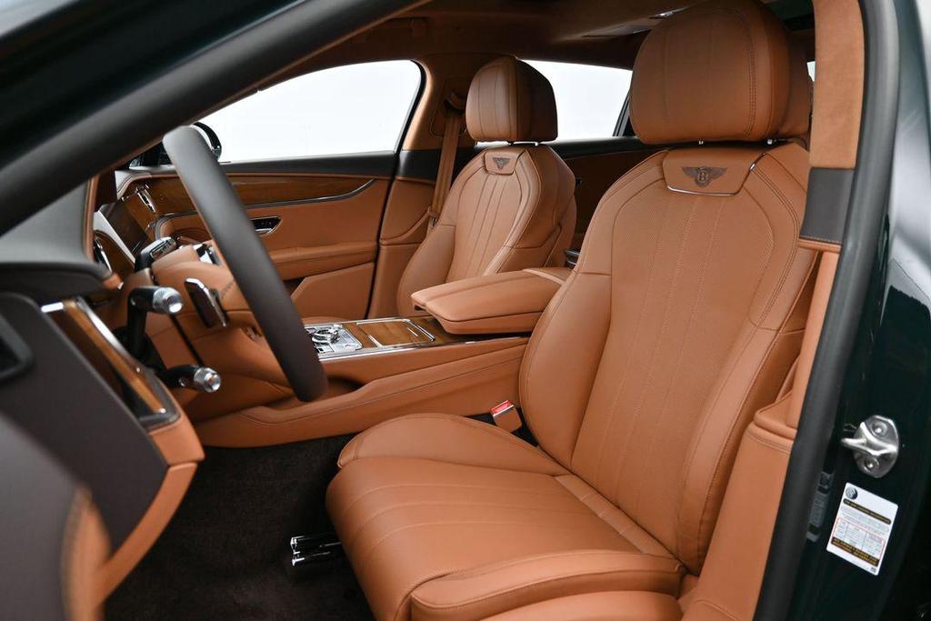 new 2026 Bentley Flying Spur car, priced at $304,308