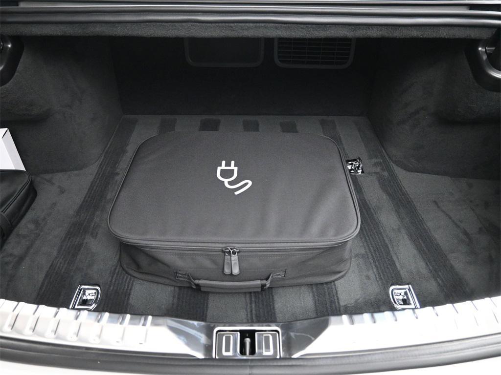 new 2026 Bentley Flying Spur car, priced at $281,045