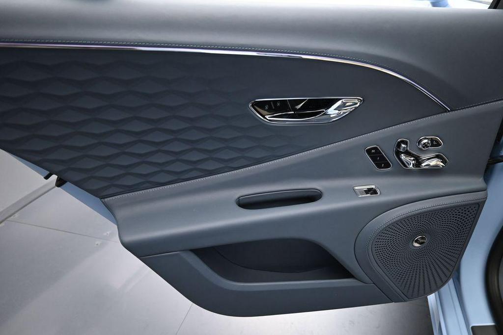 new 2026 Bentley Flying Spur car, priced at $374,533