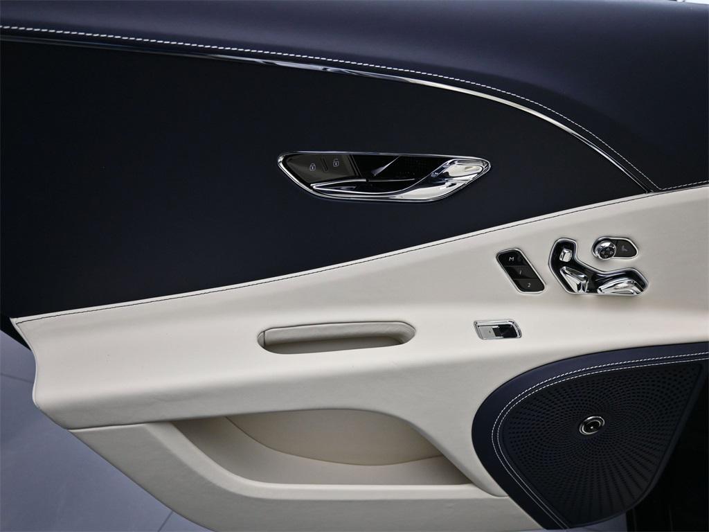 new 2026 Bentley Flying Spur car, priced at $290,390