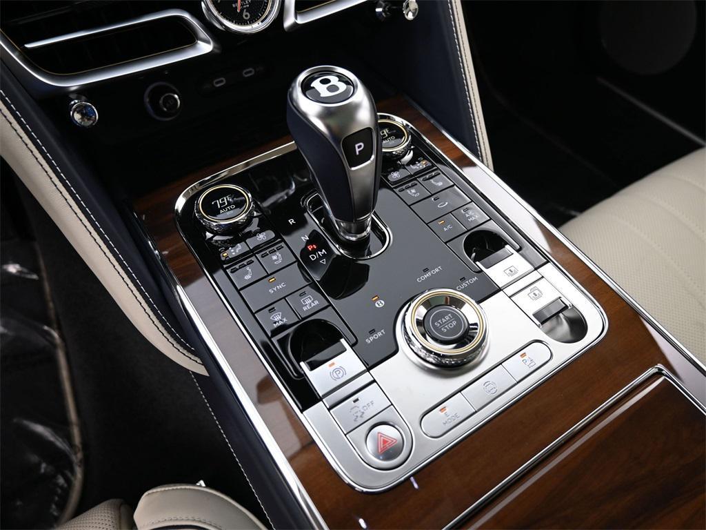 new 2026 Bentley Flying Spur car, priced at $290,390