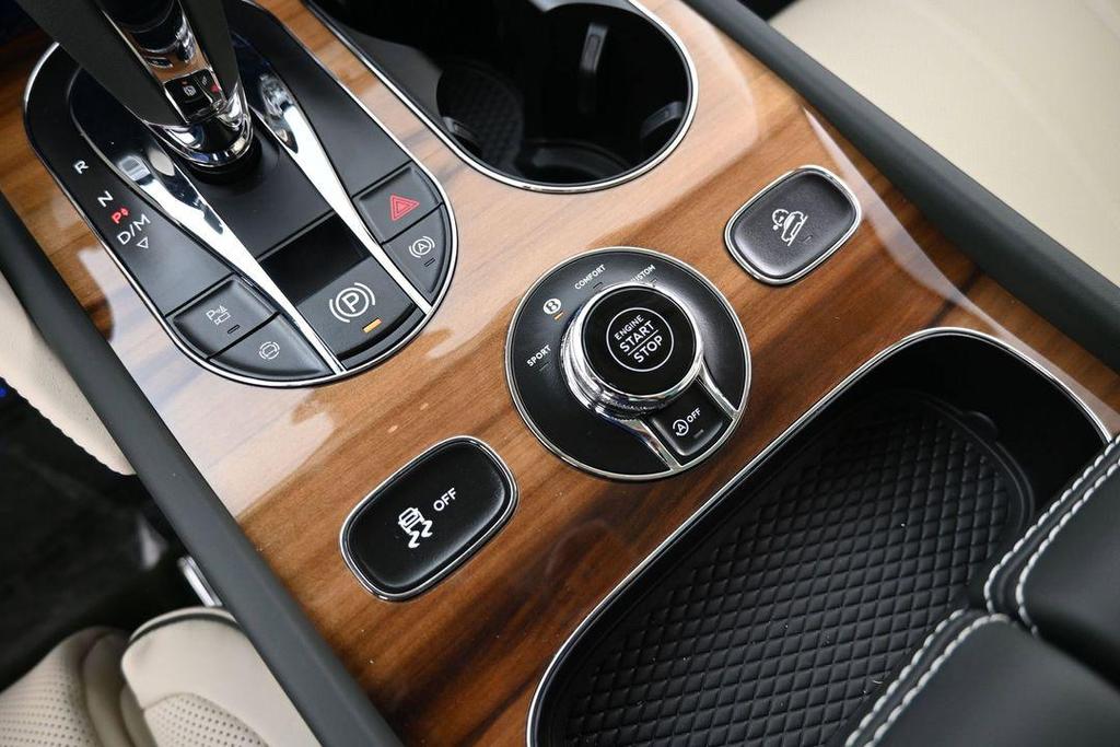 new 2026 Bentley Bentayga car, priced at $297,068