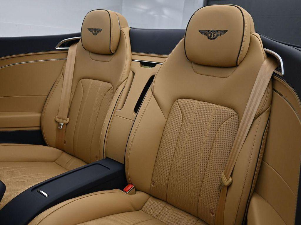 Bentley Continental GT view 27