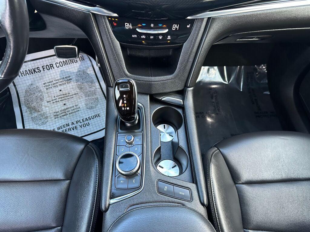 used 2020 Cadillac XT6 car, priced at $26,895