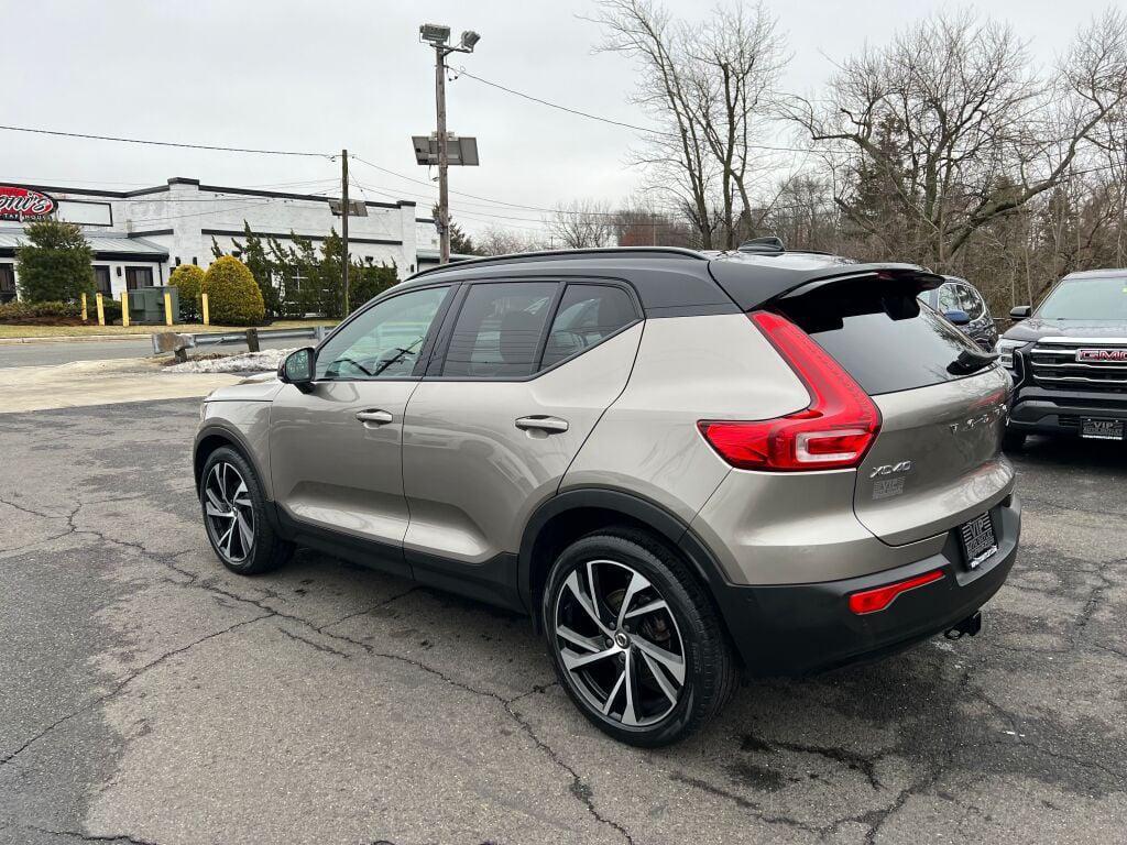 used 2022 Volvo XC40 car, priced at $28,895