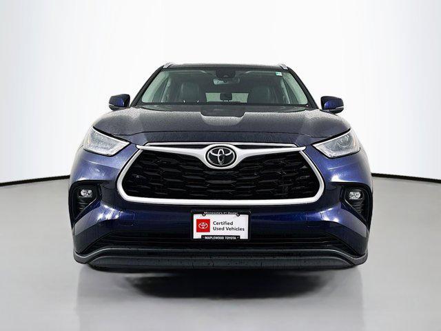 used 2024 Toyota Highlander car, priced at $40,467