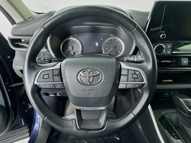 used 2024 Toyota Highlander car, priced at $40,467