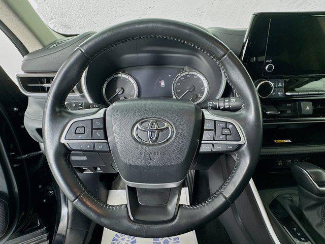 used 2024 Toyota Highlander car, priced at $41,215