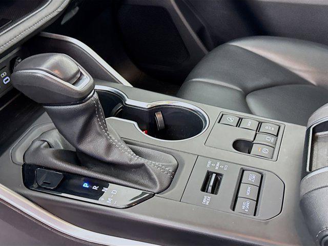 used 2024 Toyota Highlander car, priced at $41,215