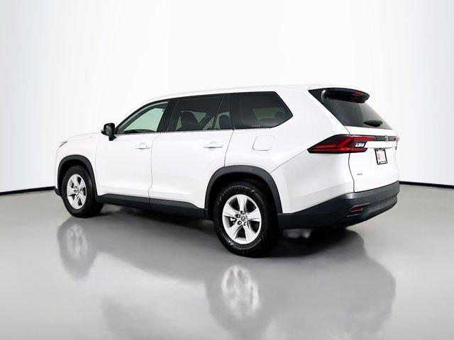 used 2025 Toyota Highlander car, priced at $43,477